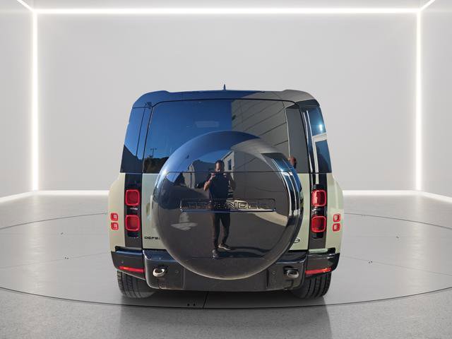 Certified 2023 Land Rover Defender 110 X-Dynamic SE image 4