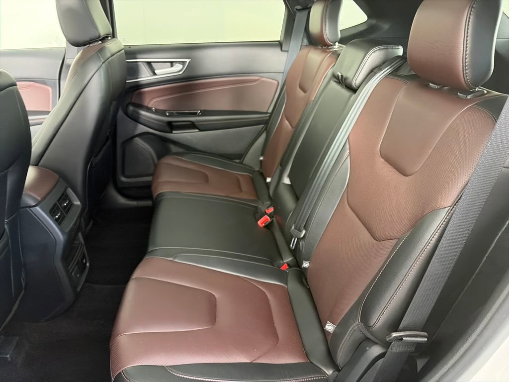 Used 2020 Ford Edge Titanium w/ Equipment Group 301A image 13