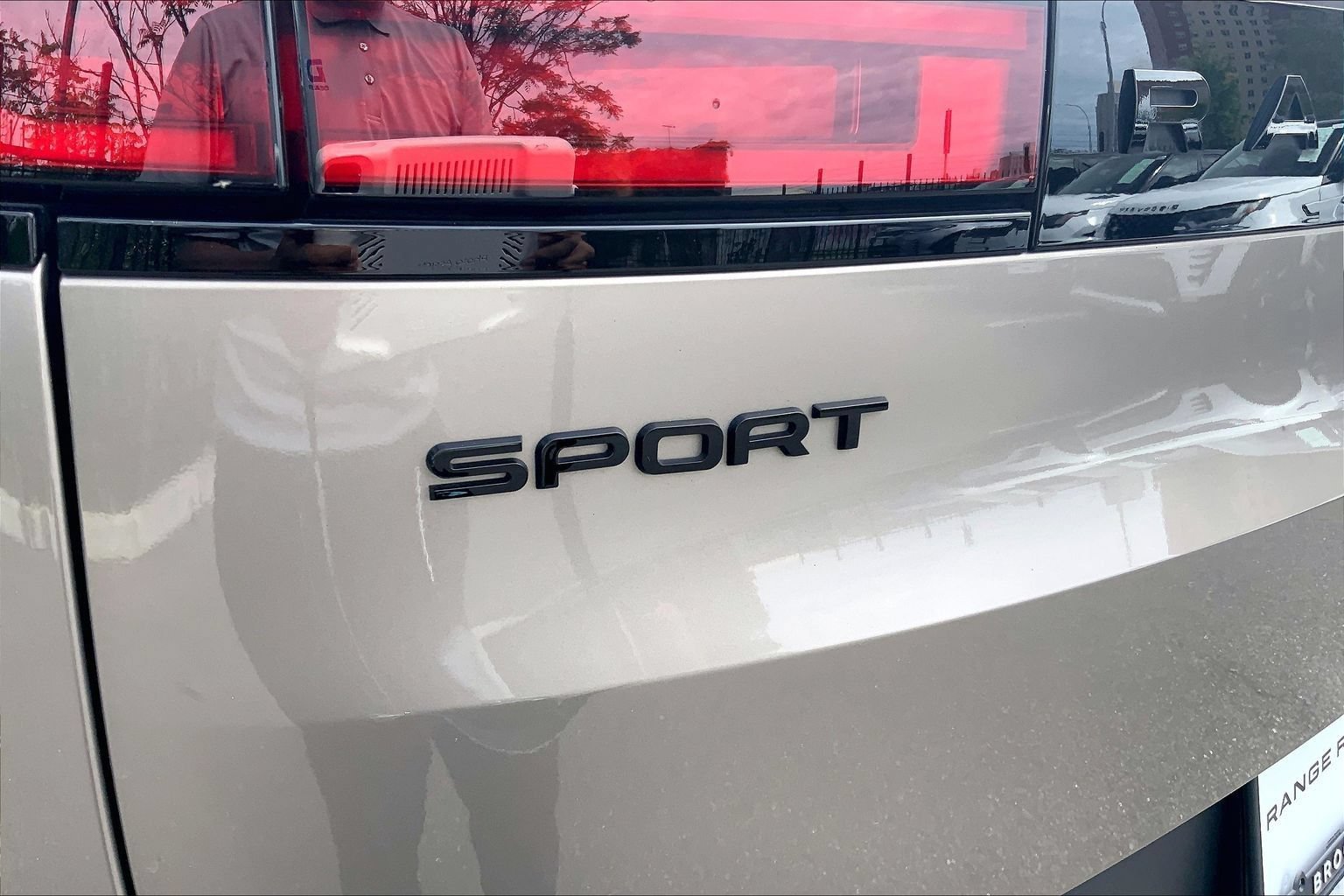 Certified 2023 Land Rover Range Rover Sport SE AWD/4WD image 9