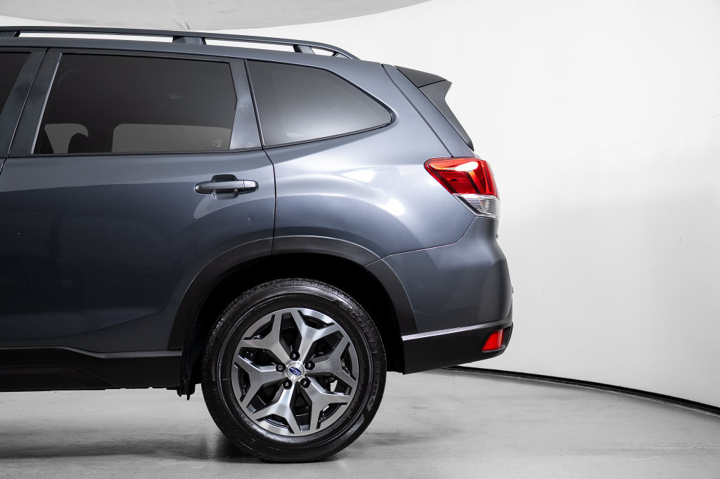 Used 2024 Subaru Forester Premium AWD/4WD image 13