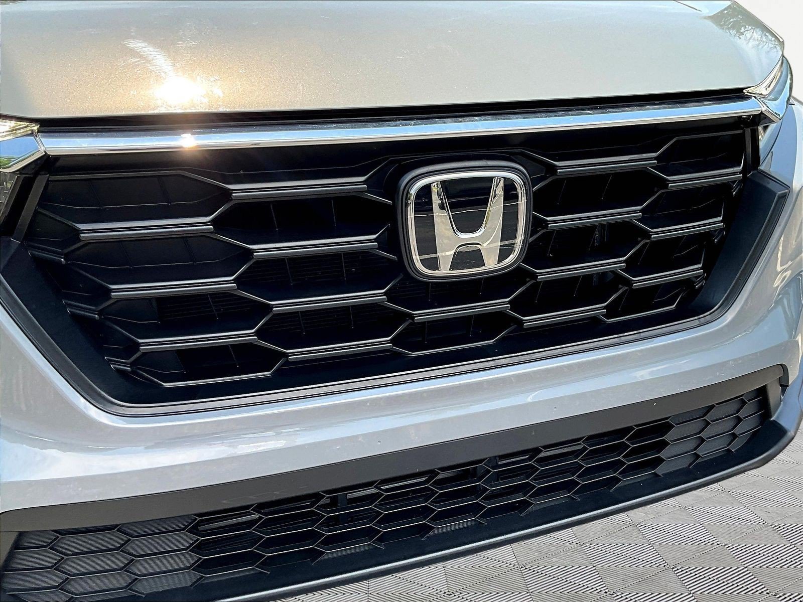 Used 2024 Honda CR-V LX image 33