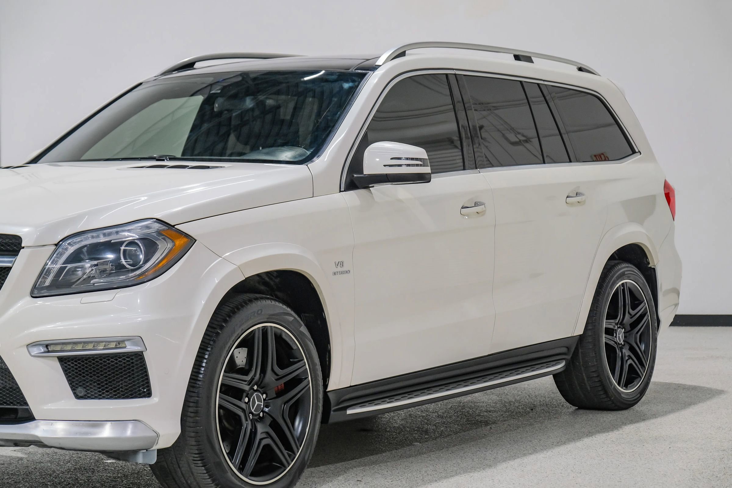 Used 2016 Mercedes-Benz GL 63 AMG 4MATIC image 11