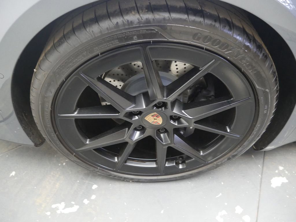 Certified 2026 Porsche 911 Carrera image 15