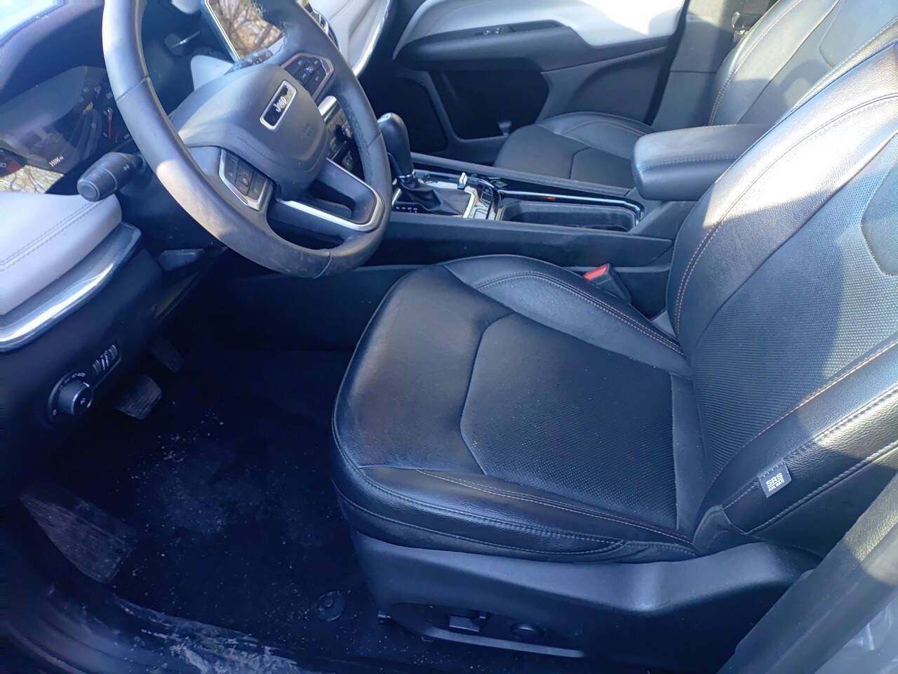 Used 2023 Jeep Compass Limited w/ Sun and Sound Group image 12