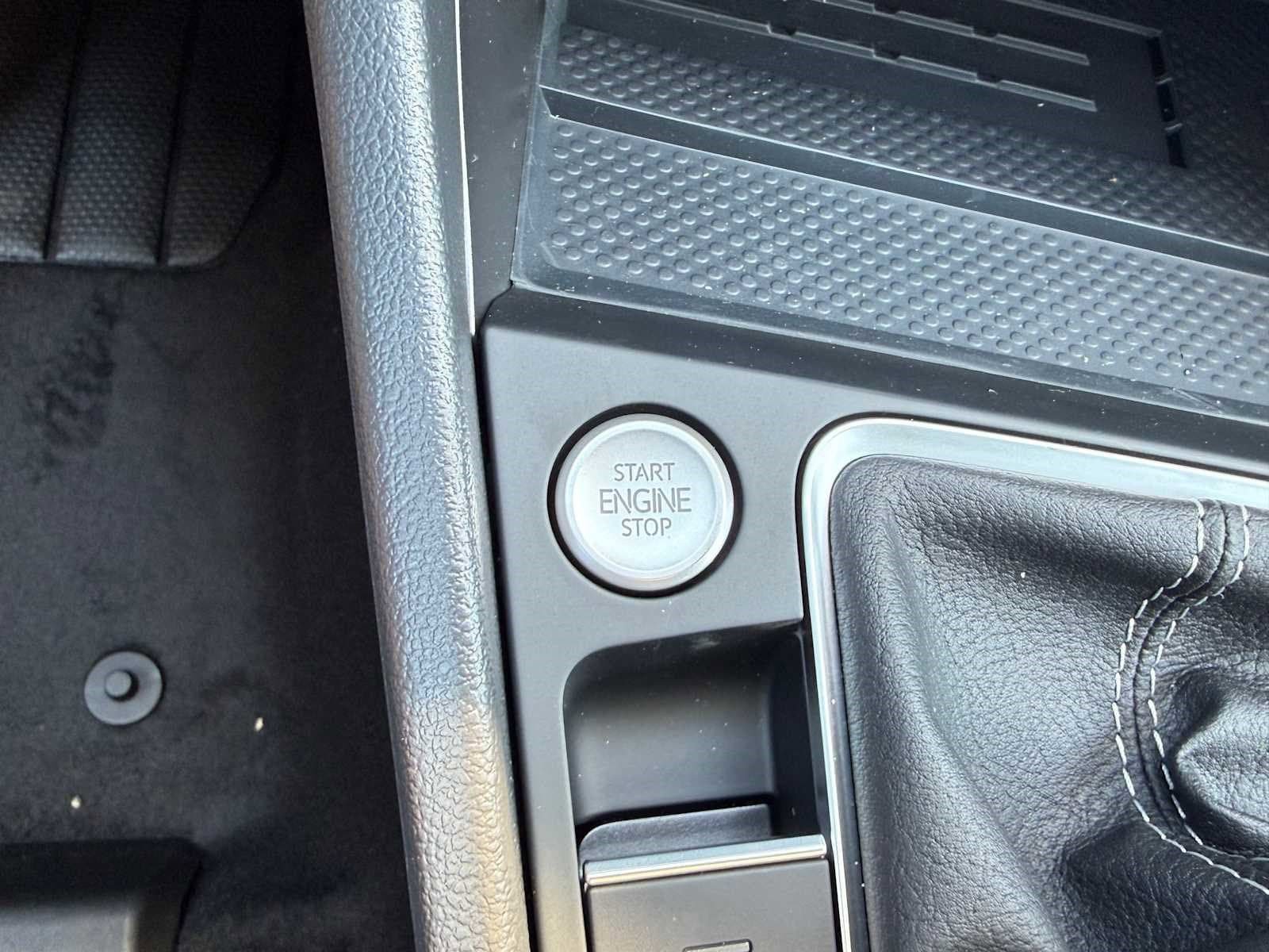 New 2026 Volkswagen Jetta SEL FWD image 23