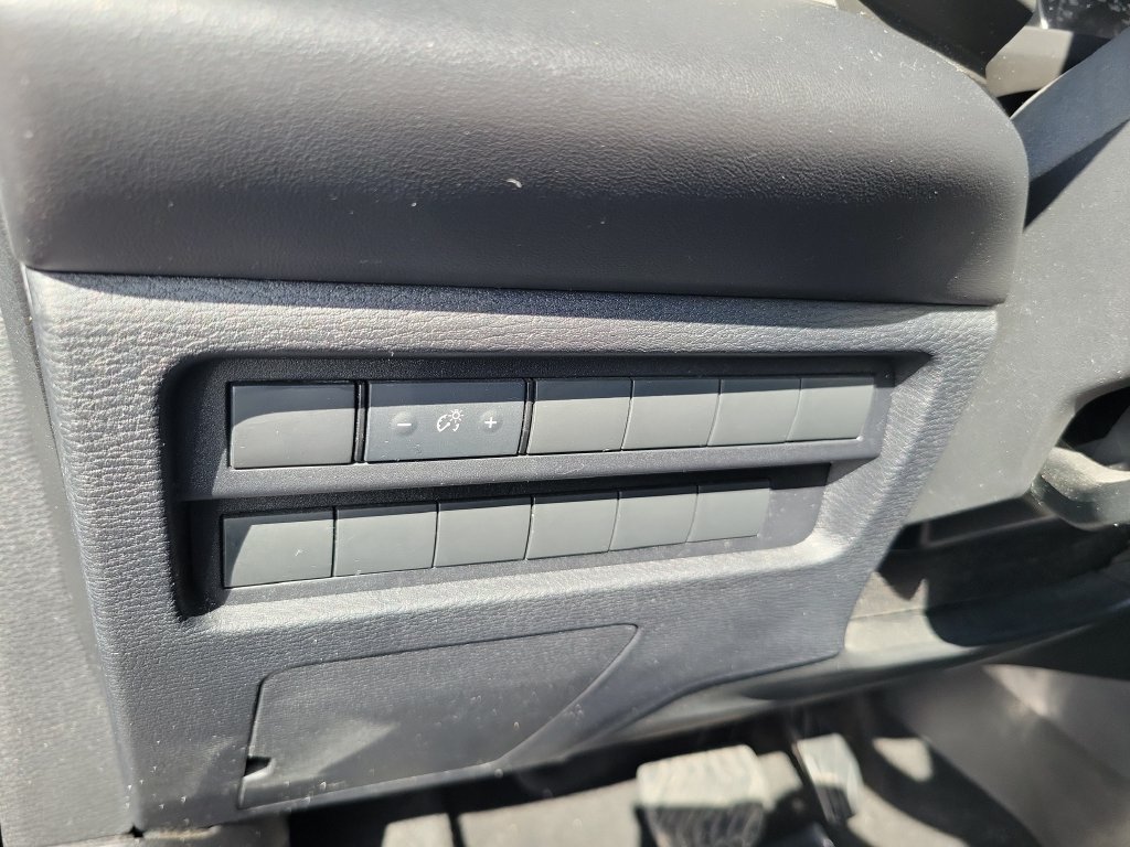 Used 2023 Mitsubishi Outlander ES FWD image 33