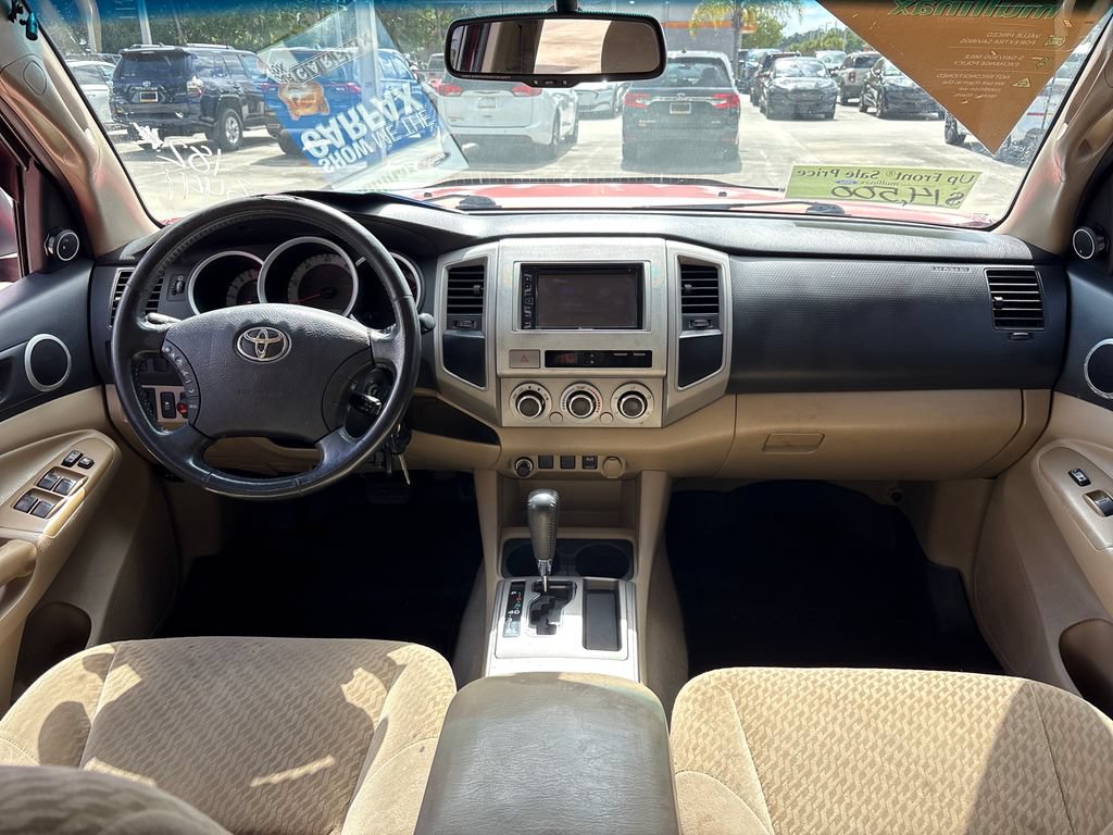 Used 2011 Toyota Tacoma PreRunner w/ SR5 Pkg #2 RWD image 8