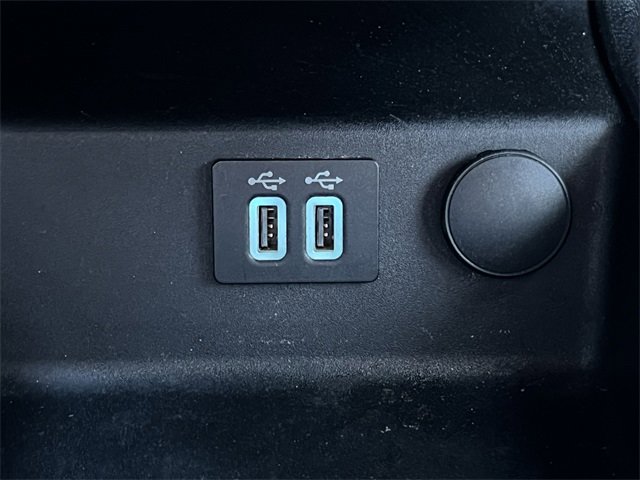 Used 2020 Ford Fusion SE image 26