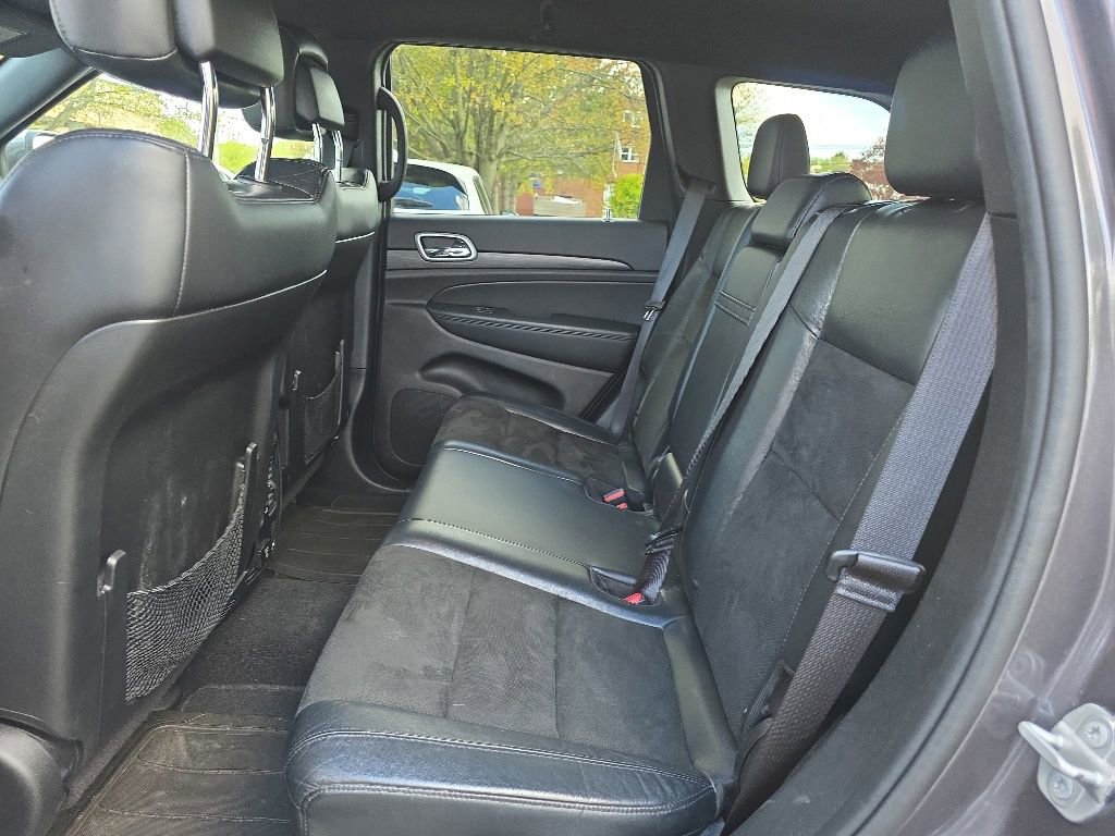 Used 2021 Jeep Grand Cherokee Laredo X AWD/4WD image 30