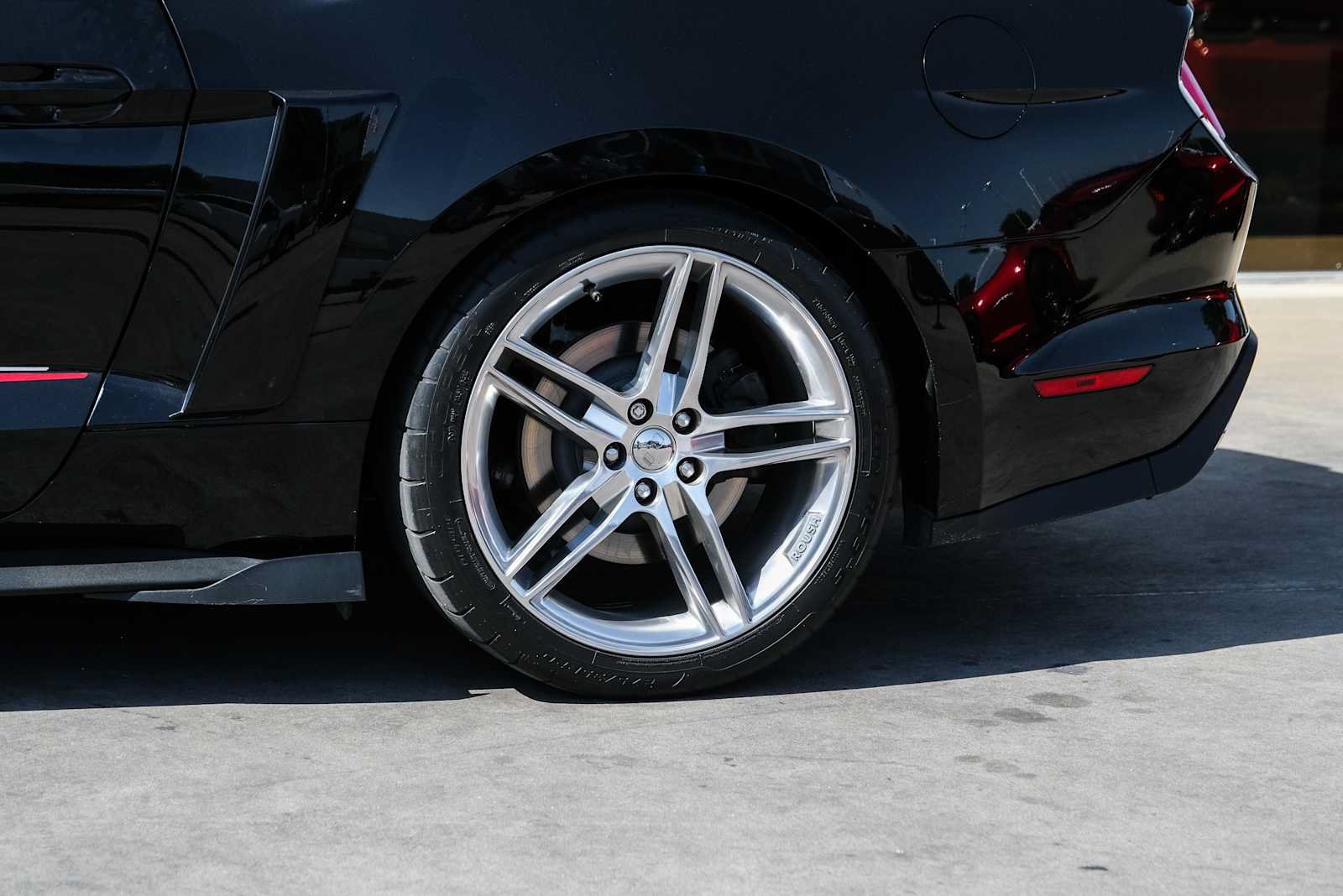 Used 2016 Ford Mustang GT Premium w/ GT Performance Package RWD image 11