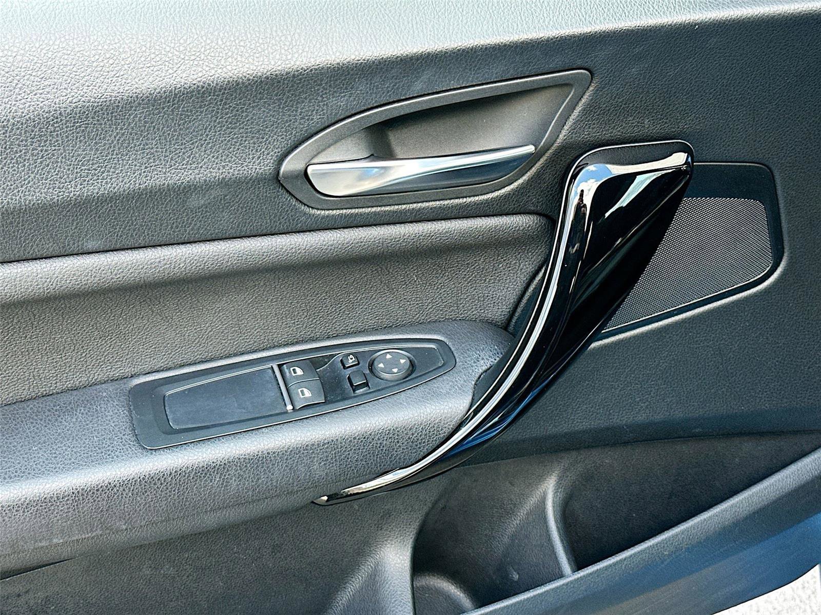 Used 2020 BMW 230i xDrive Coupe w/ Convenience Package image 18