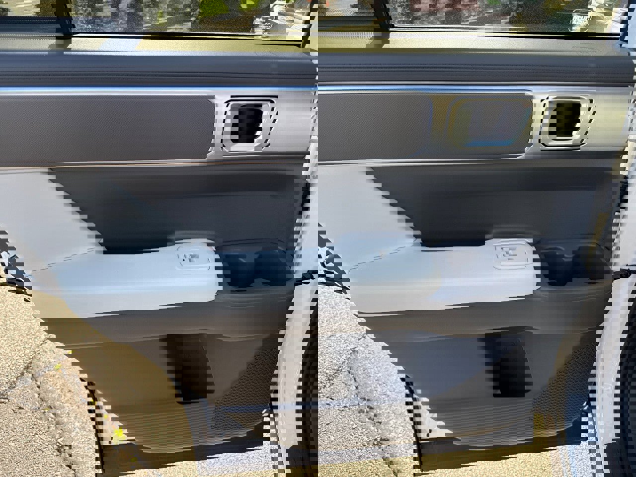 New 2026 Hyundai Santa Fe SE image 15