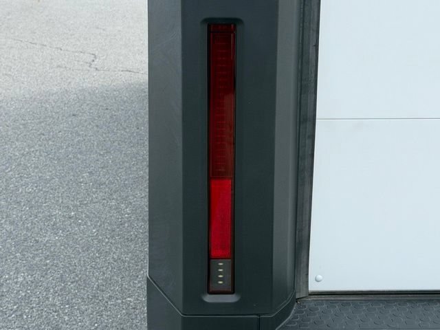 Used 2024 Chevrolet Brightdrop 600 w/ Commercial Equipment Package AWD/4WD image 19