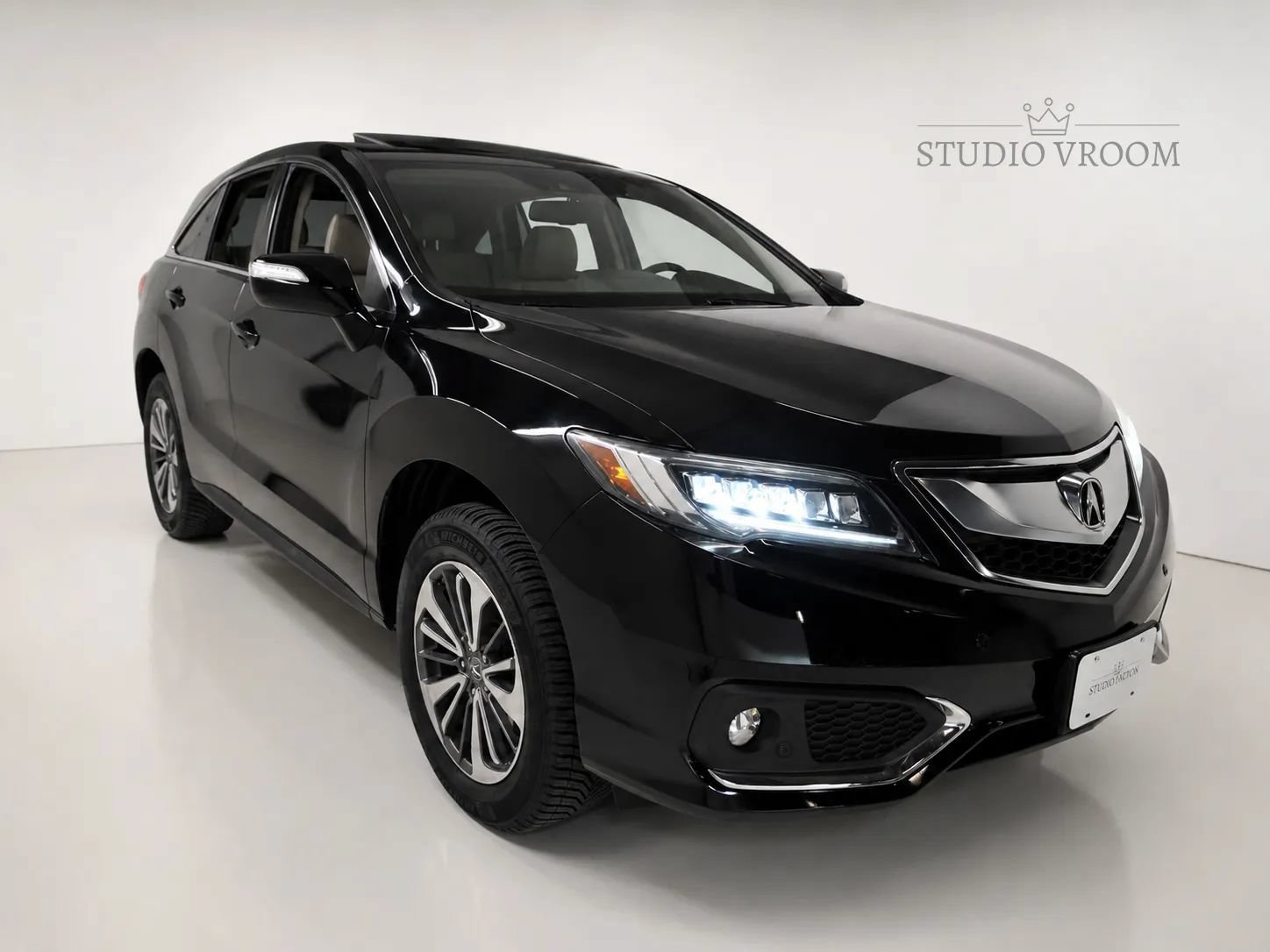 Used 2016 Acura RDX w/ Advance Package AWD/4WD image 3