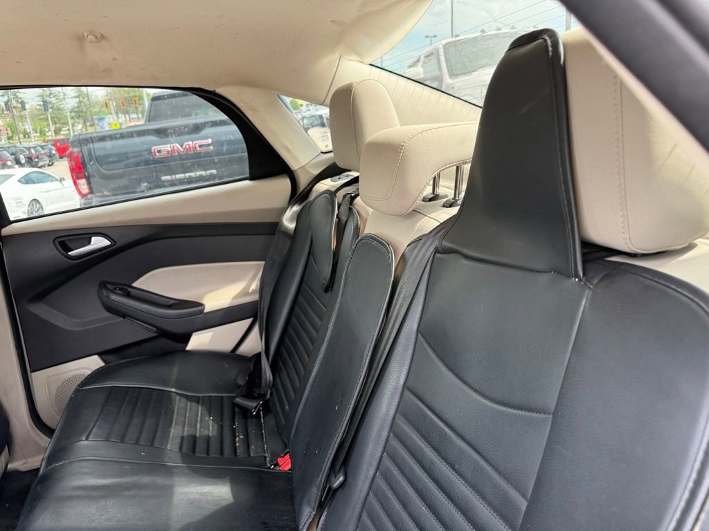 Used 2015 Ford Focus SE image 23