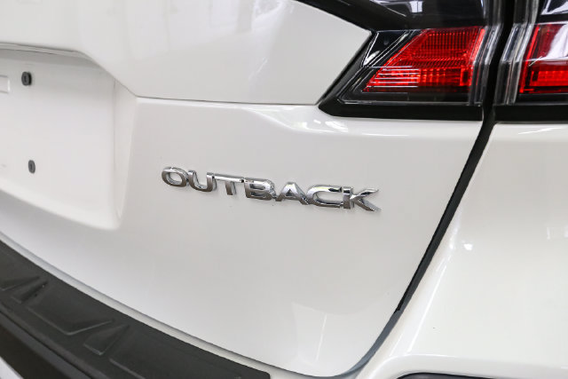 Used 2025 Subaru Outback Limited AWD/4WD image 10