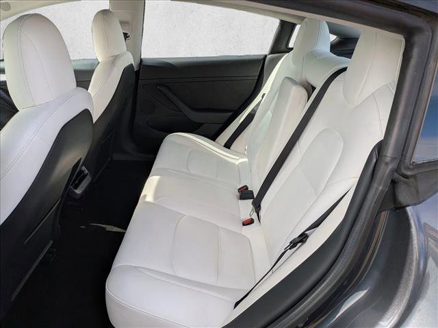 Used 2021 Tesla Model 3 Standard Range Plus image 17