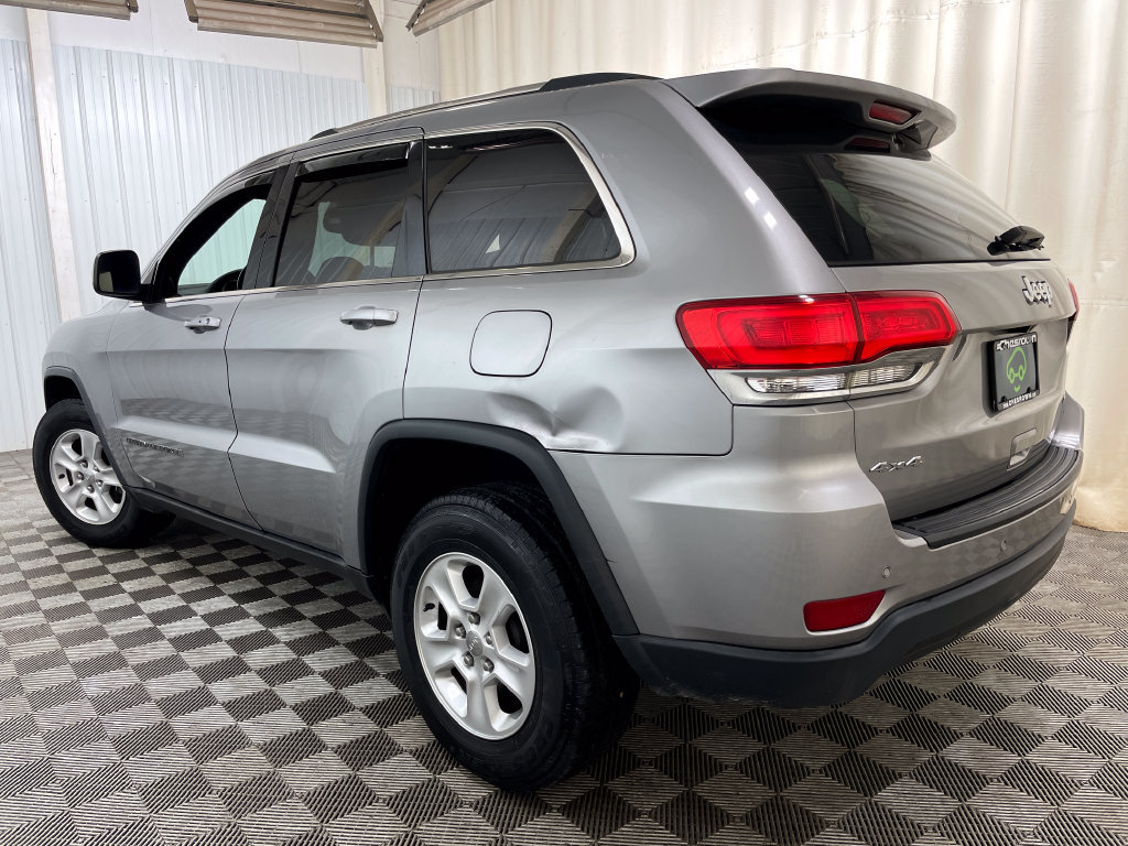 Used 2017 Jeep Grand Cherokee Laredo w/ Quick Order Package 23E AWD/4WD image 14
