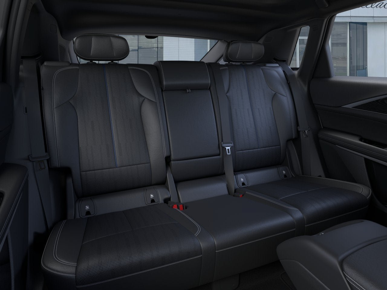 New 2026 Cadillac Lyriq Luxury AWD/4WD image 17