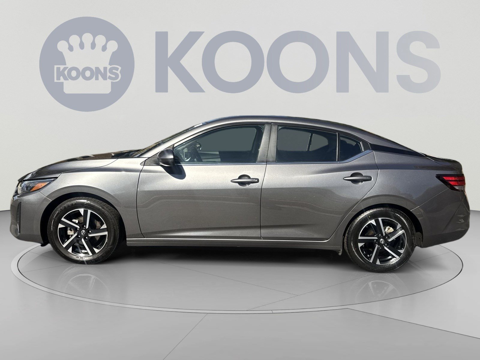 Used 2024 Nissan Sentra SV FWD image 2