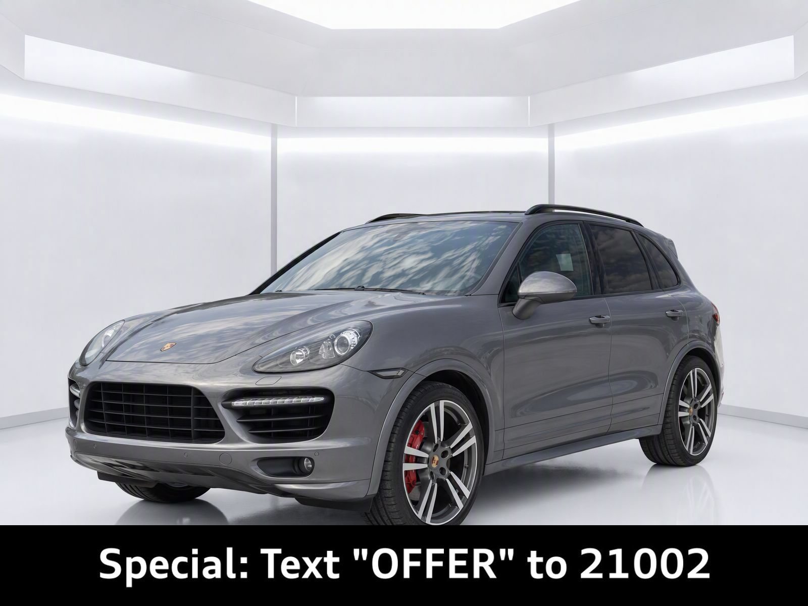 Used 2013 Porsche Cayenne GTS AWD/4WD image 25