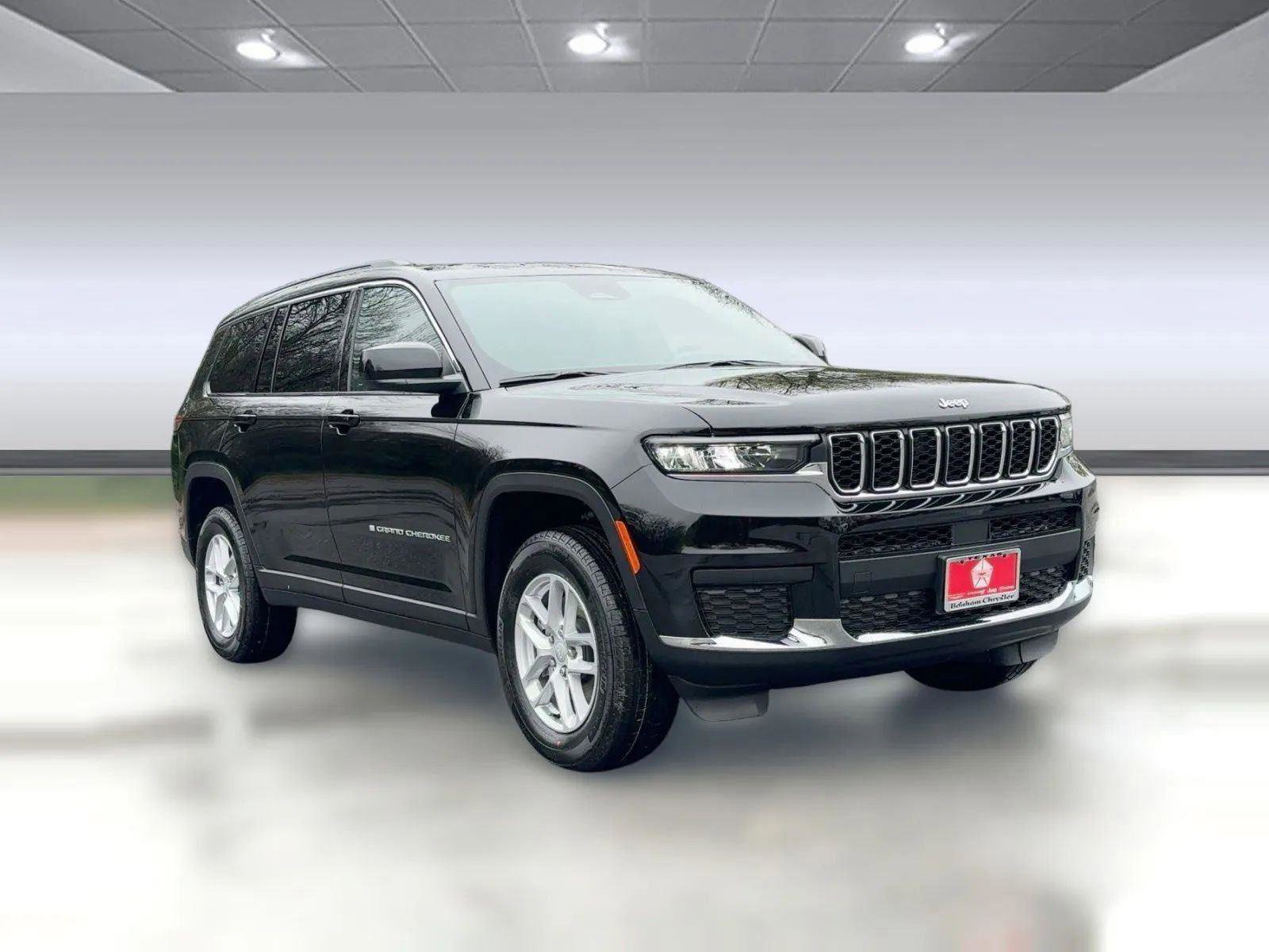 New 2025 Jeep Grand Cherokee L Laredo image 7