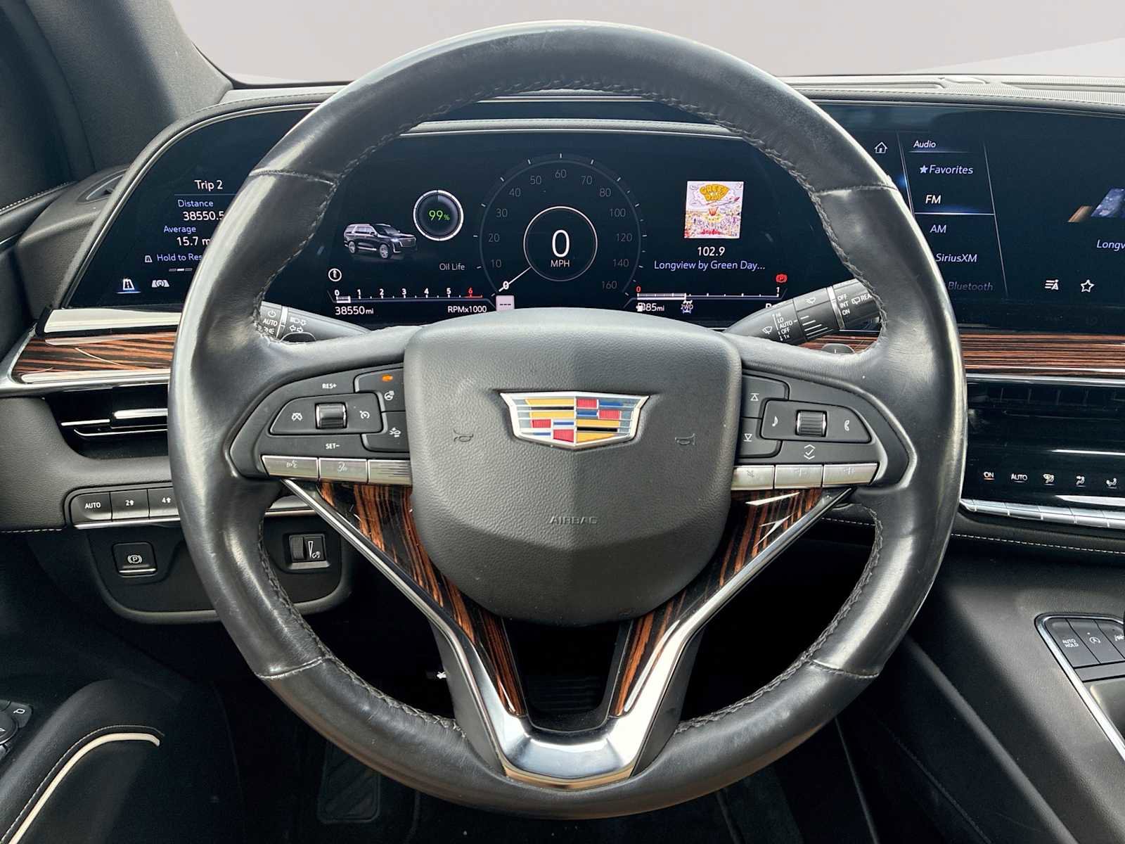 Certified 2024 Cadillac Escalade ESV Luxury image 10