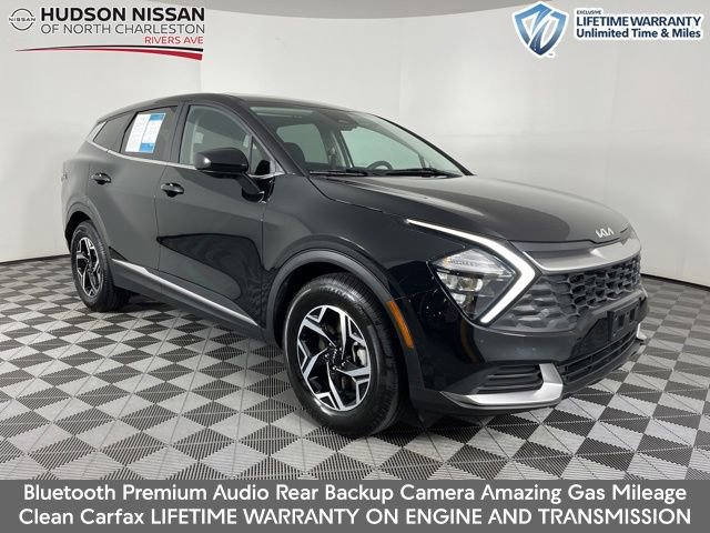 Used 2023 Kia Sportage LX FWD image 1