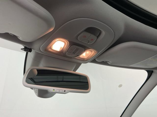 Used 2015 FIAT 500L Lounge image 22