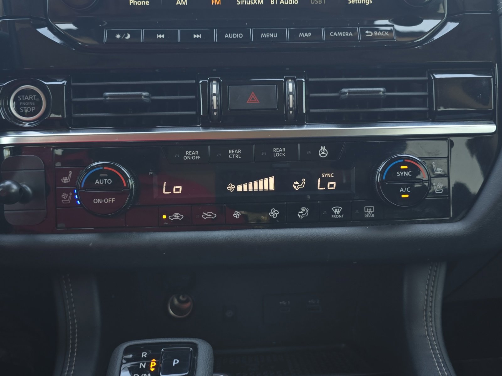 Used 2024 Nissan Pathfinder Platinum image 18