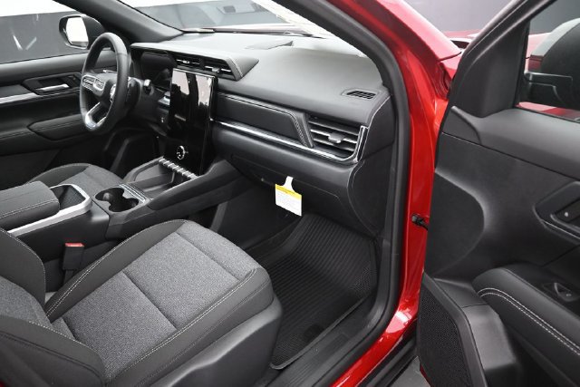 New 2027 GMC Terrain Elevation w/ LPO, Floor Liner Package AWD/4WD image 9
