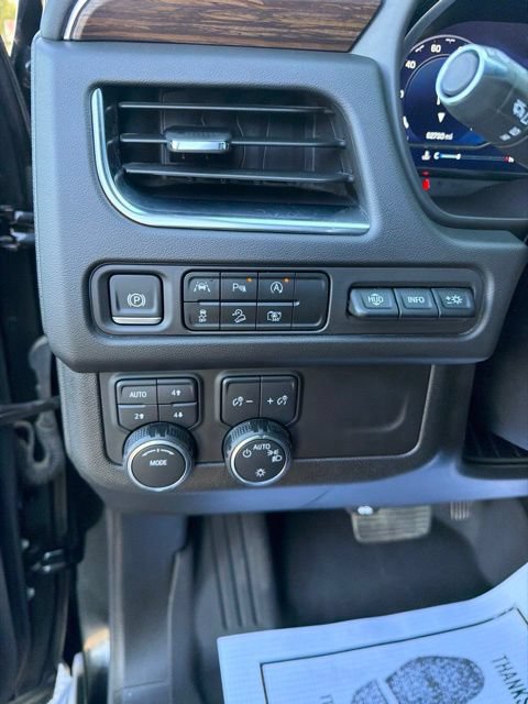 Used 2024 Chevrolet Tahoe High Country AWD/4WD image 16