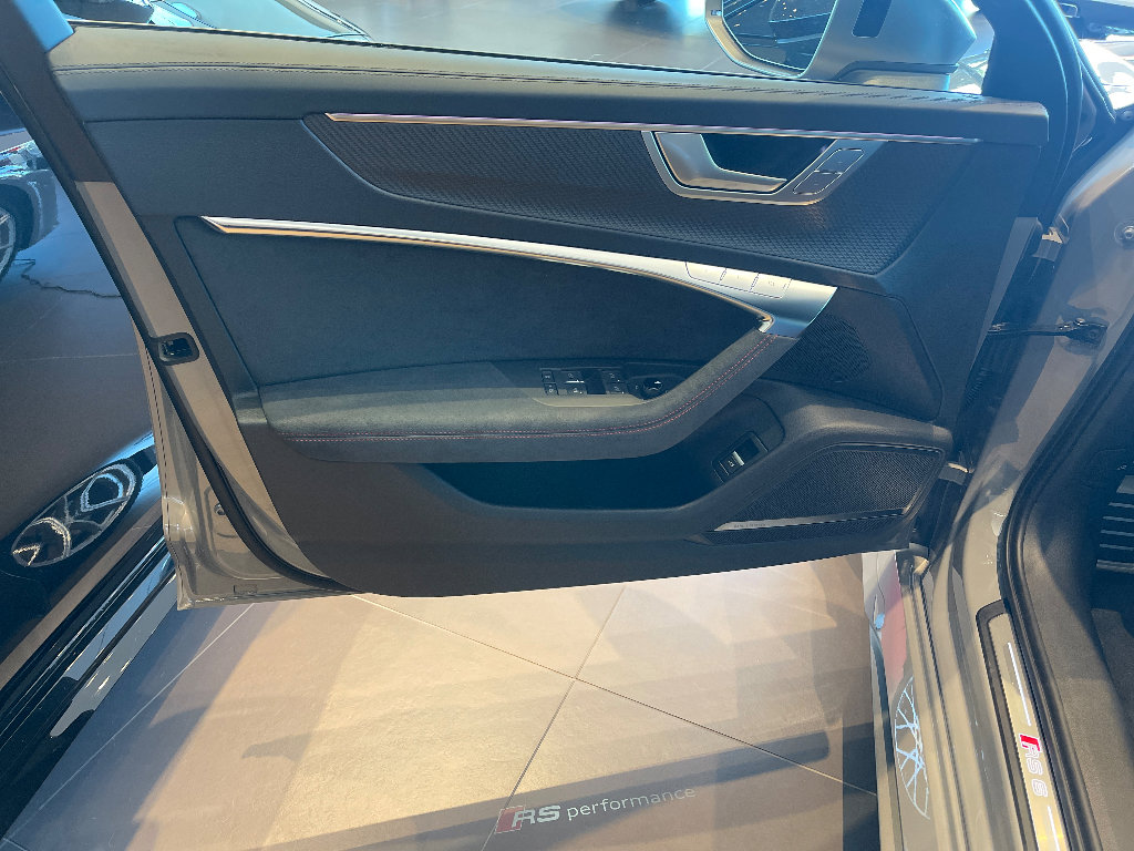 New 2026 Audi RS 6 performance image 9