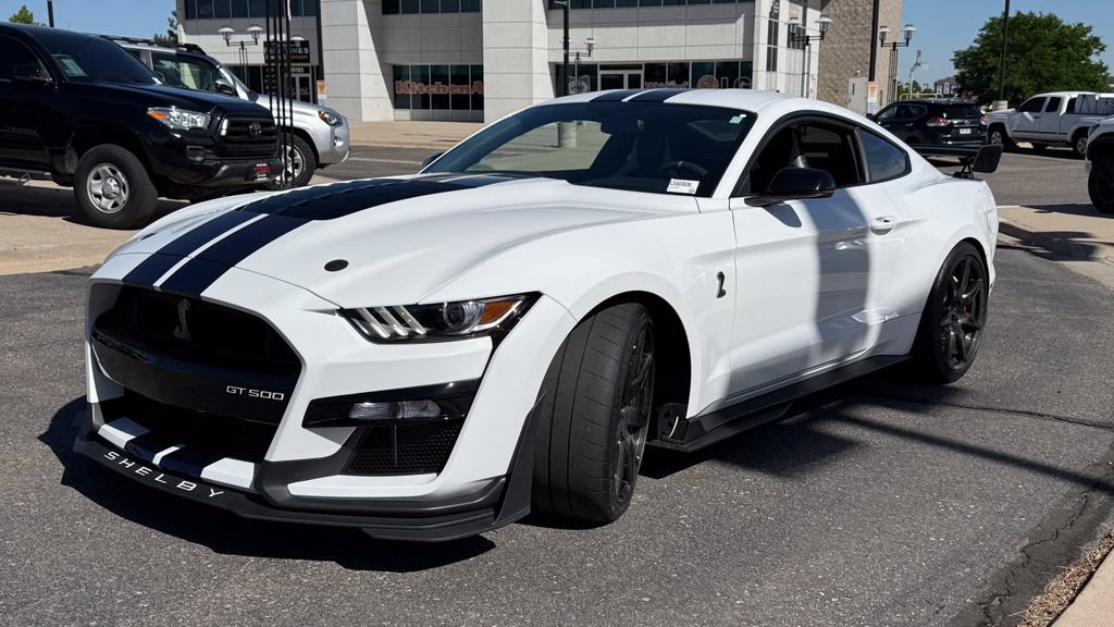 Used 2020 Ford Mustang Shelby GT500 w/ Carbon Fiber Track Pack RWD image 3