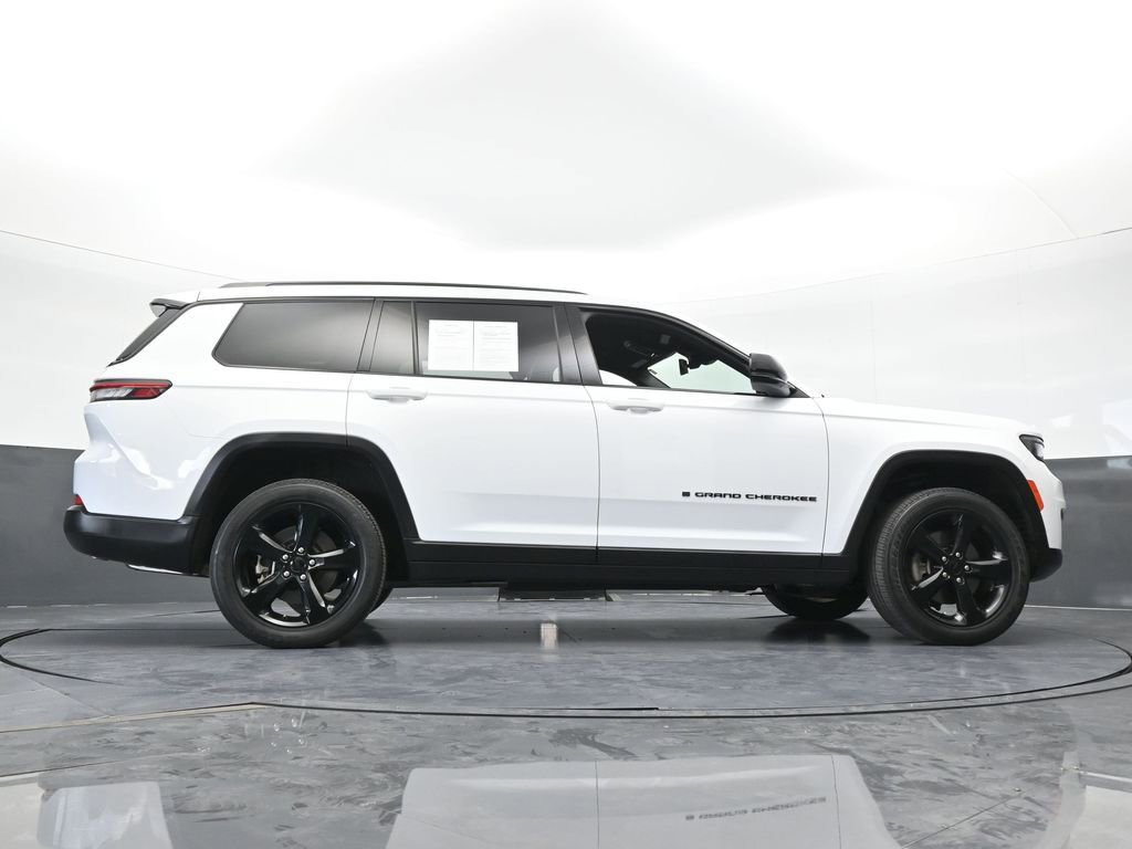 Used 2023 Jeep Grand Cherokee L Laredo RWD image 65