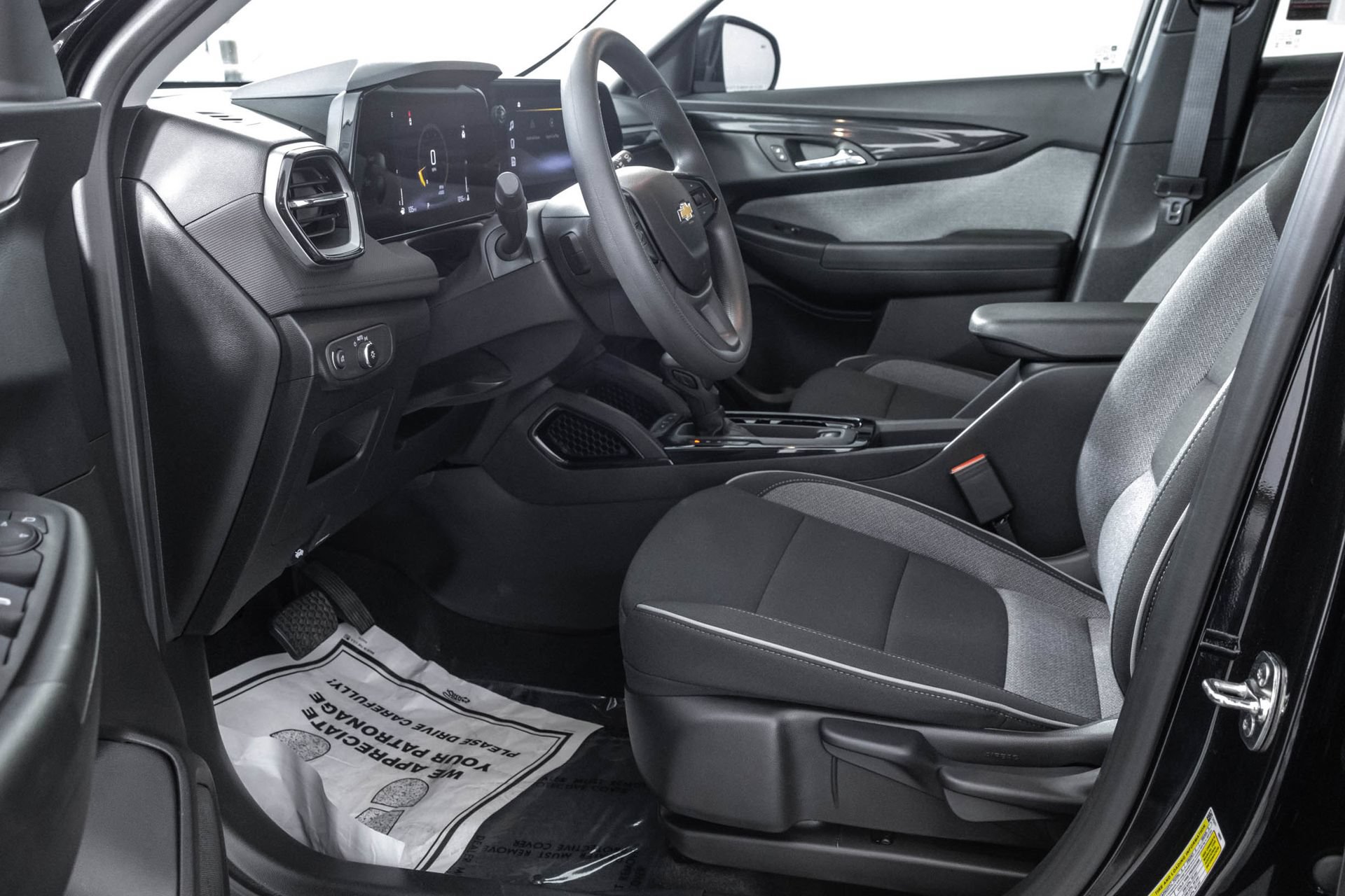 Used 2026 Chevrolet TrailBlazer LS w/ LS Convenience Package FWD image 7