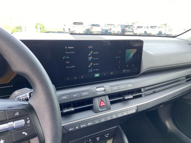 Used 2025 Kia K4 LXS image 37