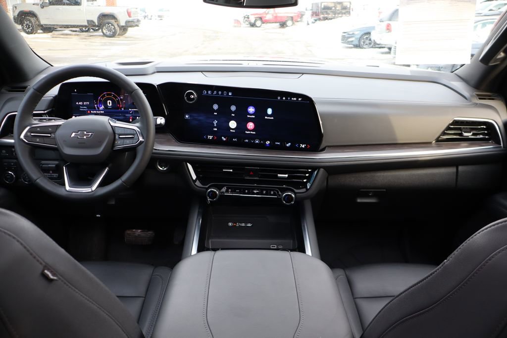 Used 2025 Chevrolet Suburban Z71 w/ Z71 Off-Road Package image 49