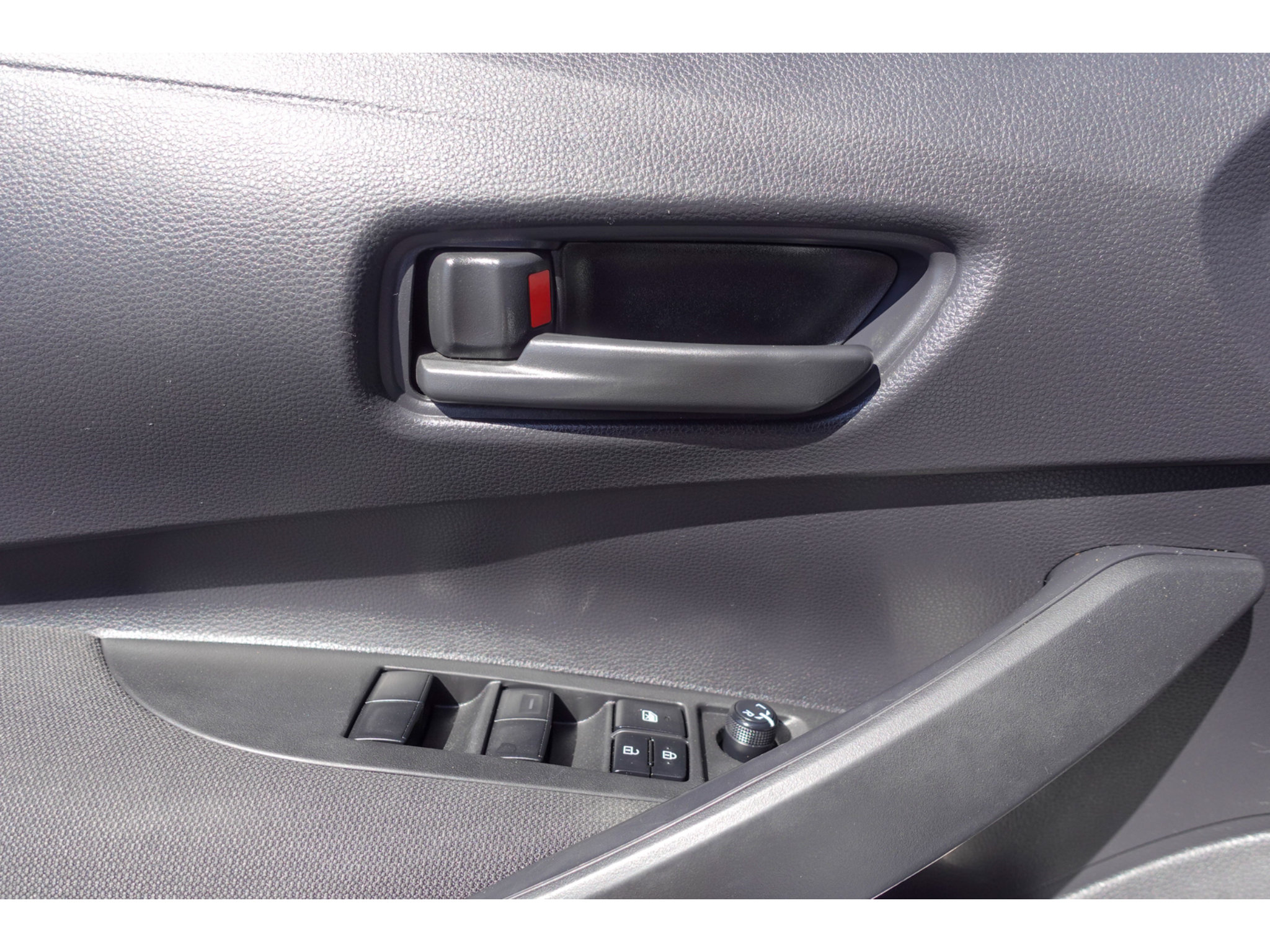 Certified 2024 Toyota Corolla LE w/ LE Convenience Package FWD image 11
