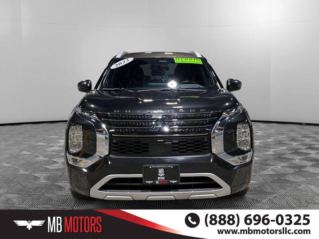 Used 2023 Mitsubishi Outlander SEL image 11