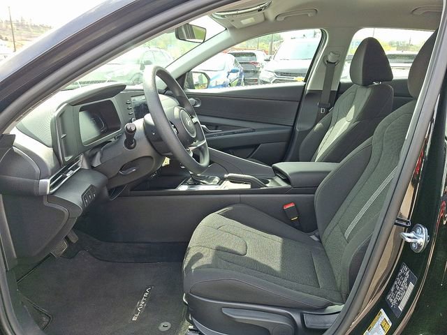 Certified 2026 Hyundai Elantra SE FWD image 13