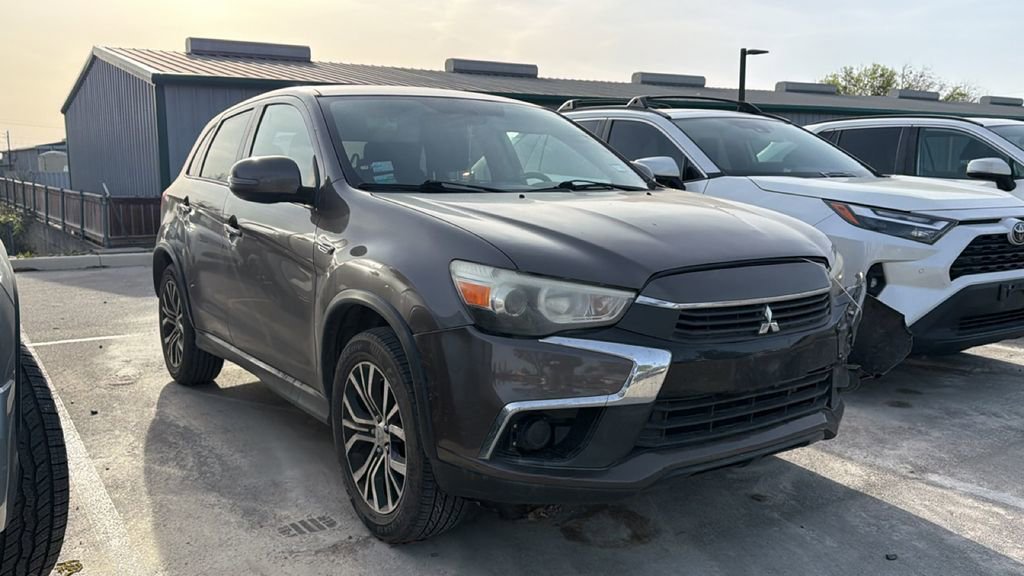 Used 2016 Mitsubishi Outlander Sport ES image 3