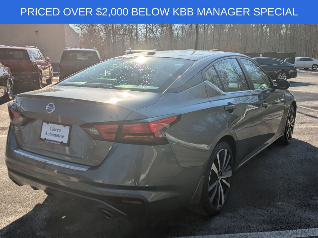 Used 2022 Nissan Altima 2.5 SR image 5
