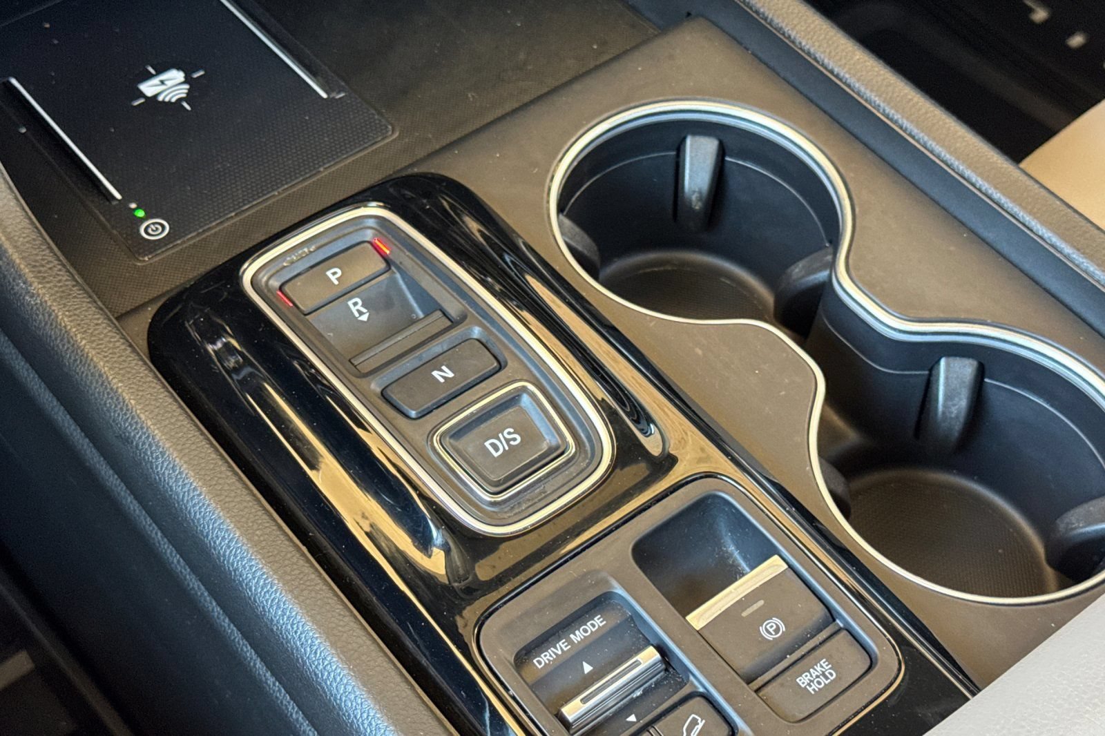 Used 2025 Honda Pilot Touring image 23
