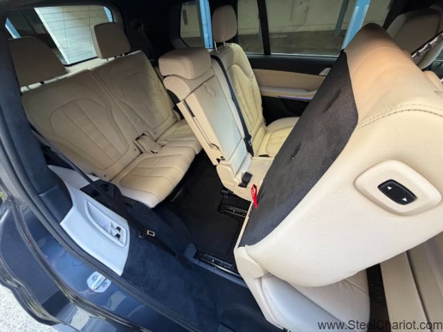 Used 2021 BMW X7 xDrive40i w/ Premium Package AWD/4WD image 19