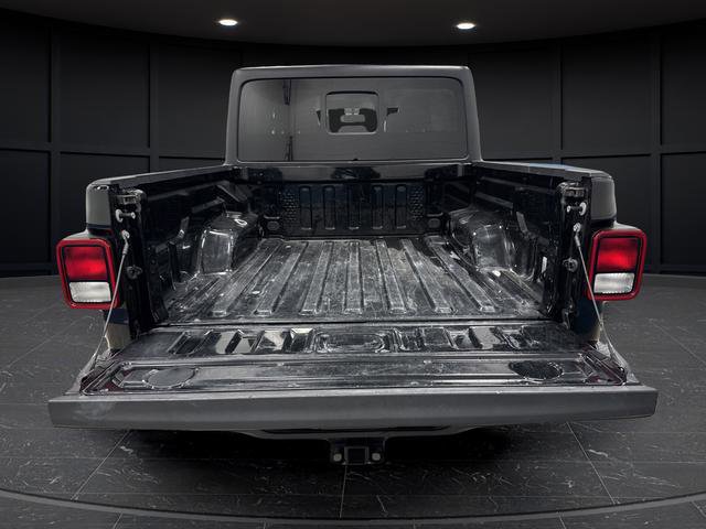 Used 2022 Jeep Gladiator Sport image 12