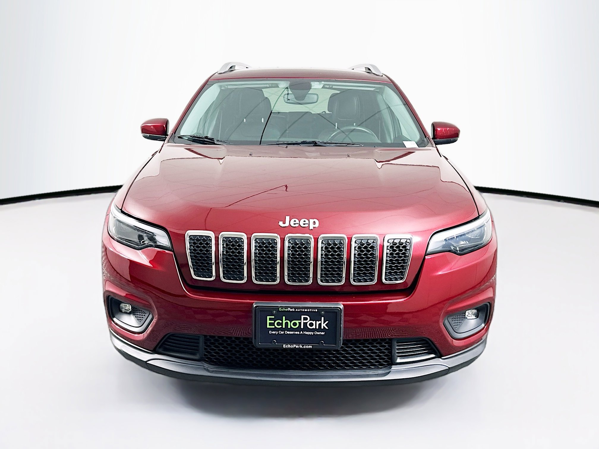 Used 2019 Jeep Cherokee Latitude Plus w/ Comfort/Convenience Group image 2