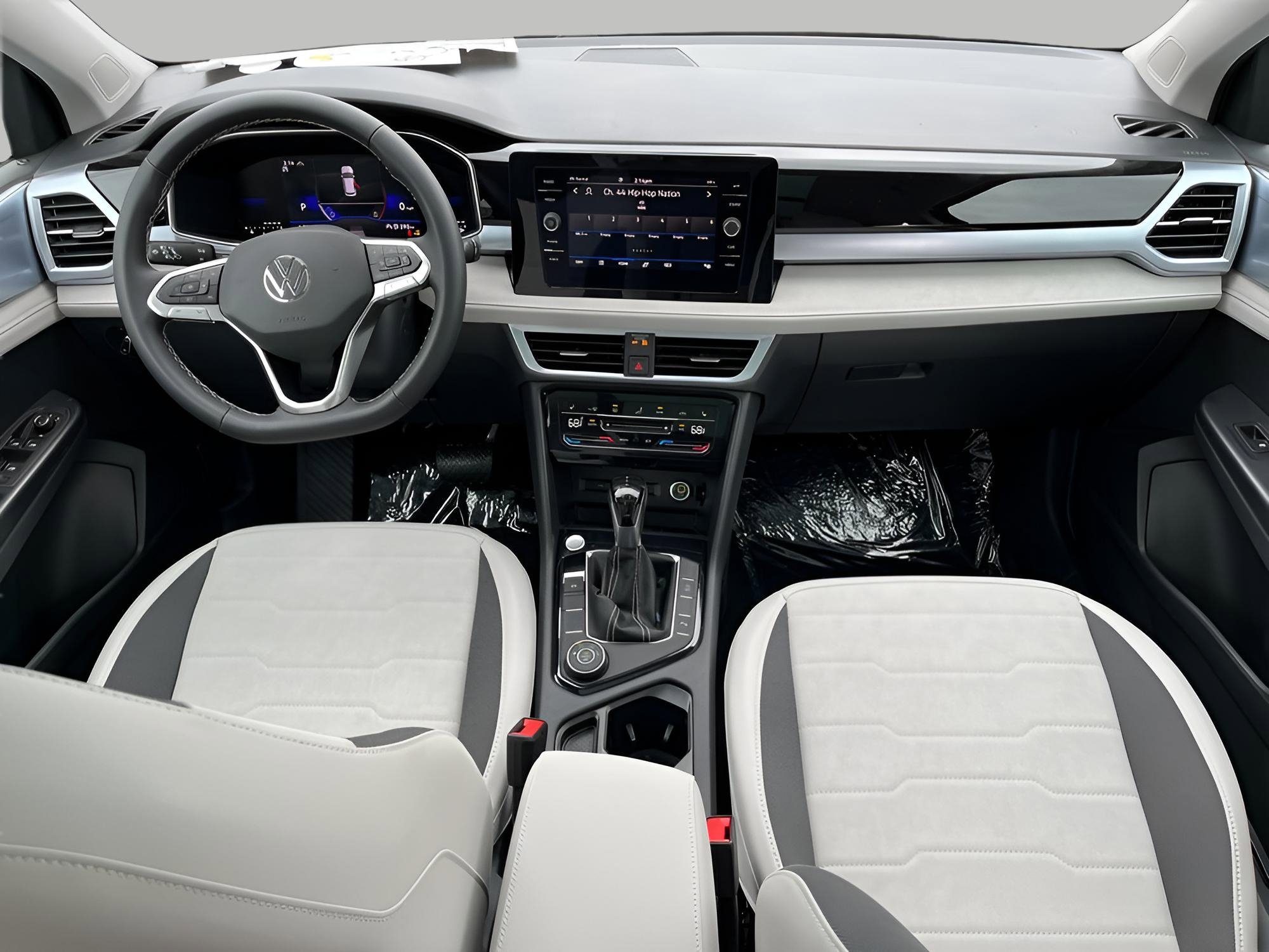 New 2025 Volkswagen Taos SE image 9