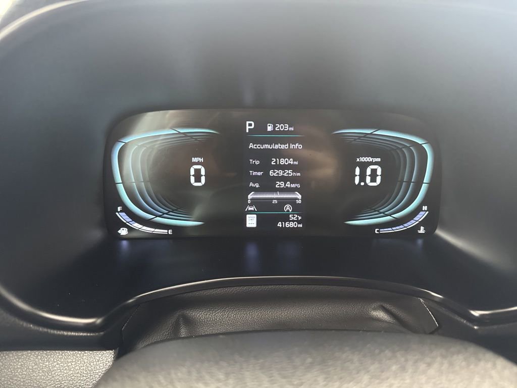 Used 2024 Kia Soul LX w/ Option Group 015 FWD image 16