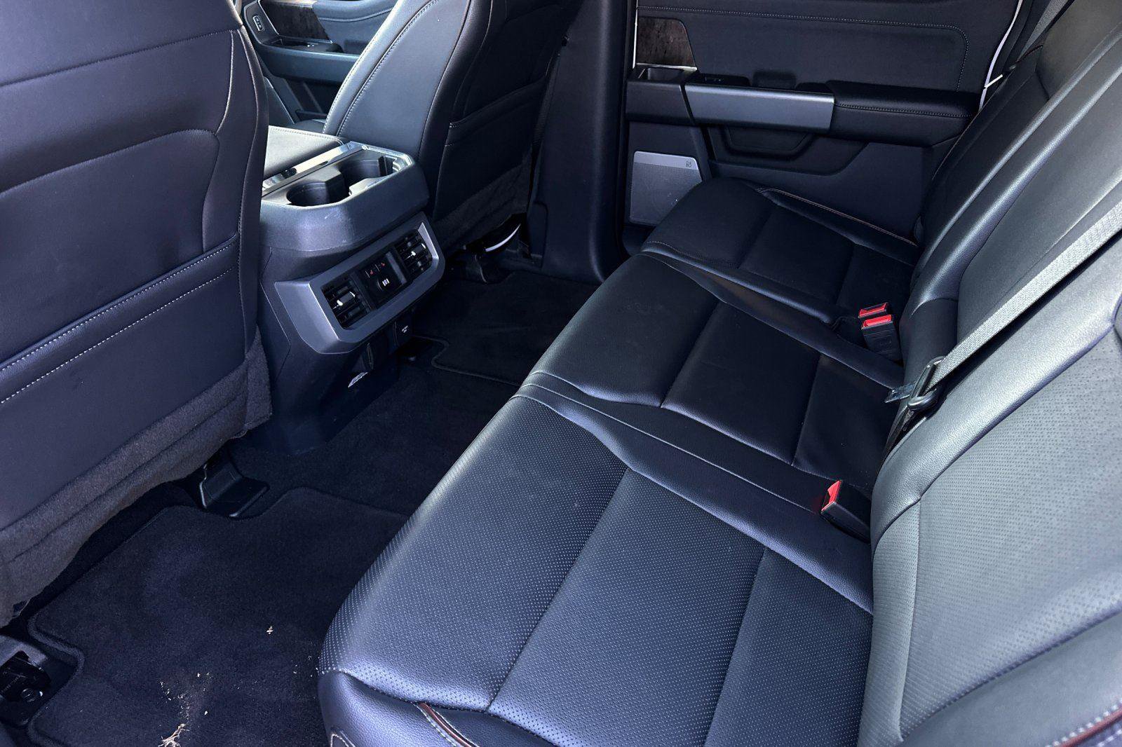 Used 2024 Ford F250 Lariat w/ Lariat Ultimate Package image 12